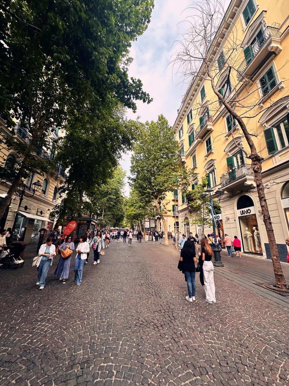 Kasetta Vomerese * Naples